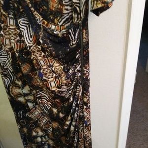 A line print dress with front zipper